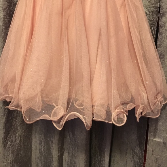 Size 5 salmon colored formal dress - Picture 4 of 7